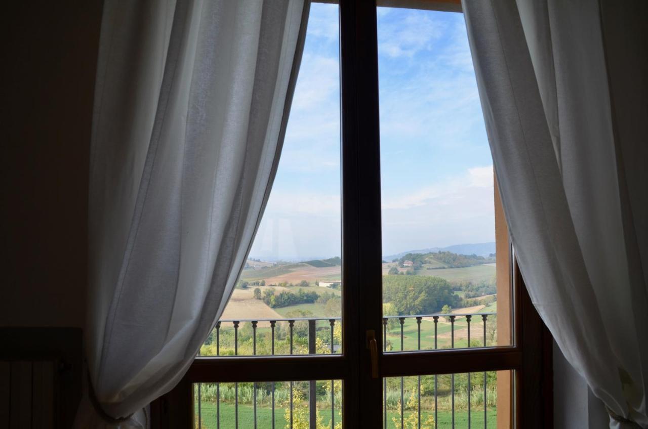 Villa Patrizia Moncalvo Bagian luar foto