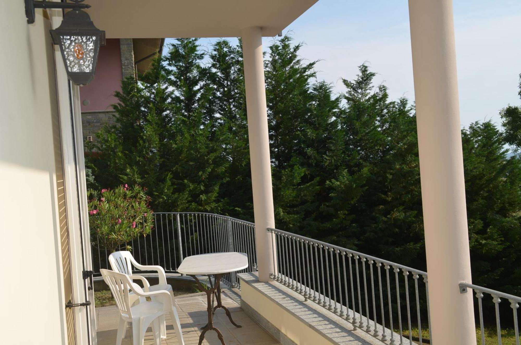 Villa Patrizia Moncalvo Bagian luar foto